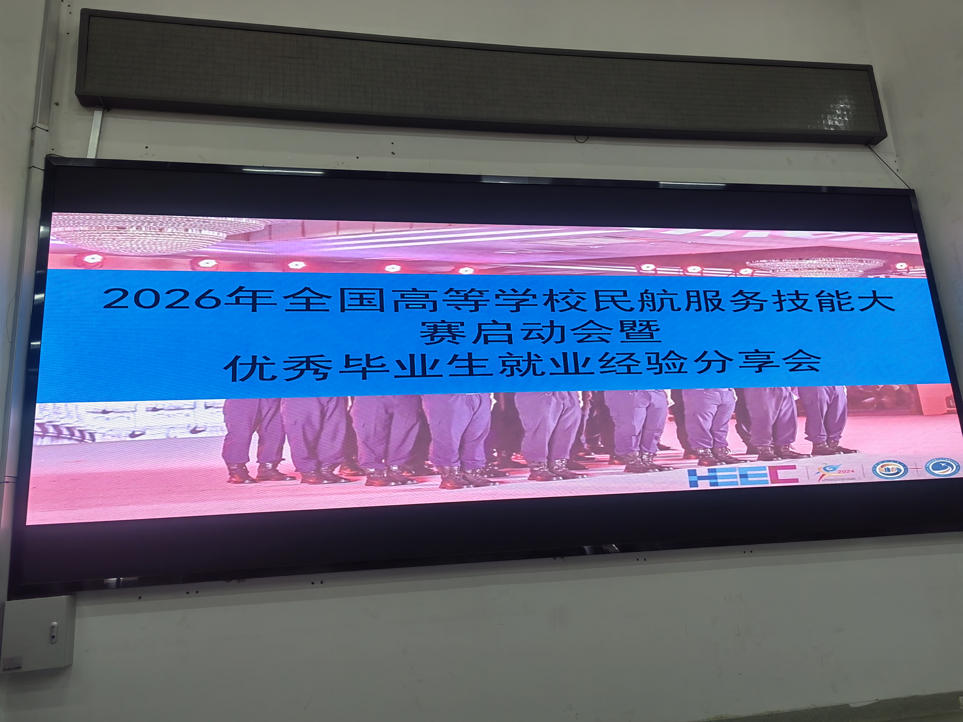 24d49ed1db667355766162f05a49a12.jpg